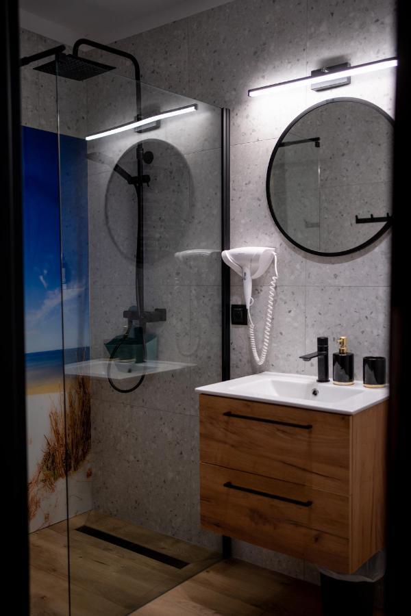 Karwia Marina Apartamenty Esterno foto