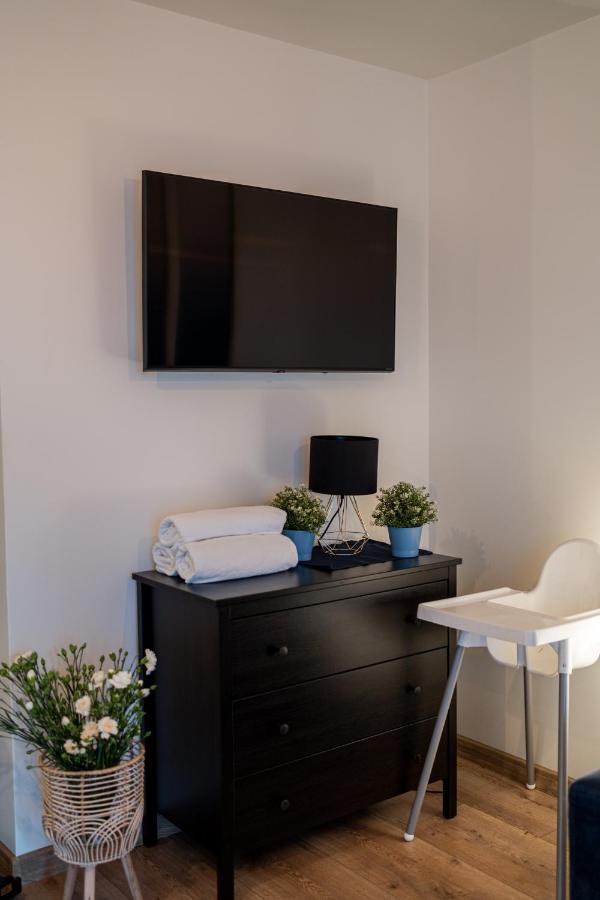 Karwia Marina Apartamenty Esterno foto