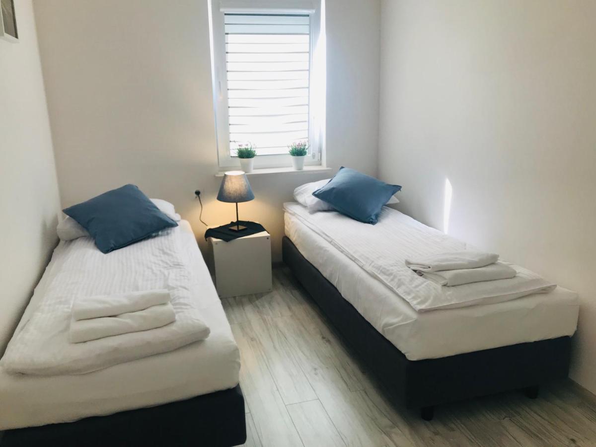 Karwia Marina Apartamenty Esterno foto